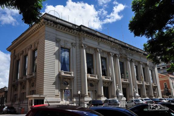 Palácio Piratini, sede do governo estadual, na praça Marechal Deodoro, em Porto Alegre, no Rio Grande do Sul